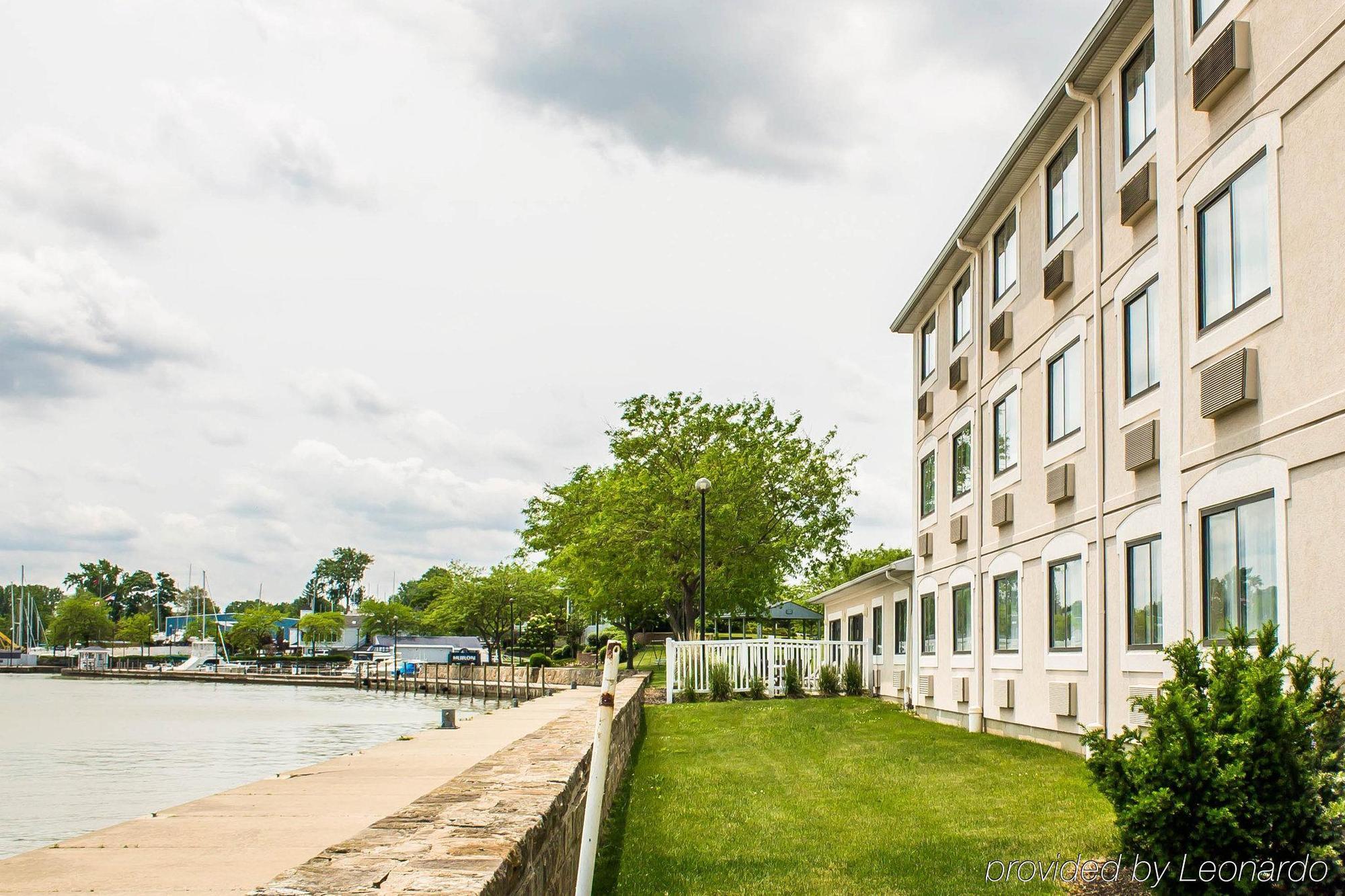 Comfort Inn River'S Edge Huron Luaran gambar